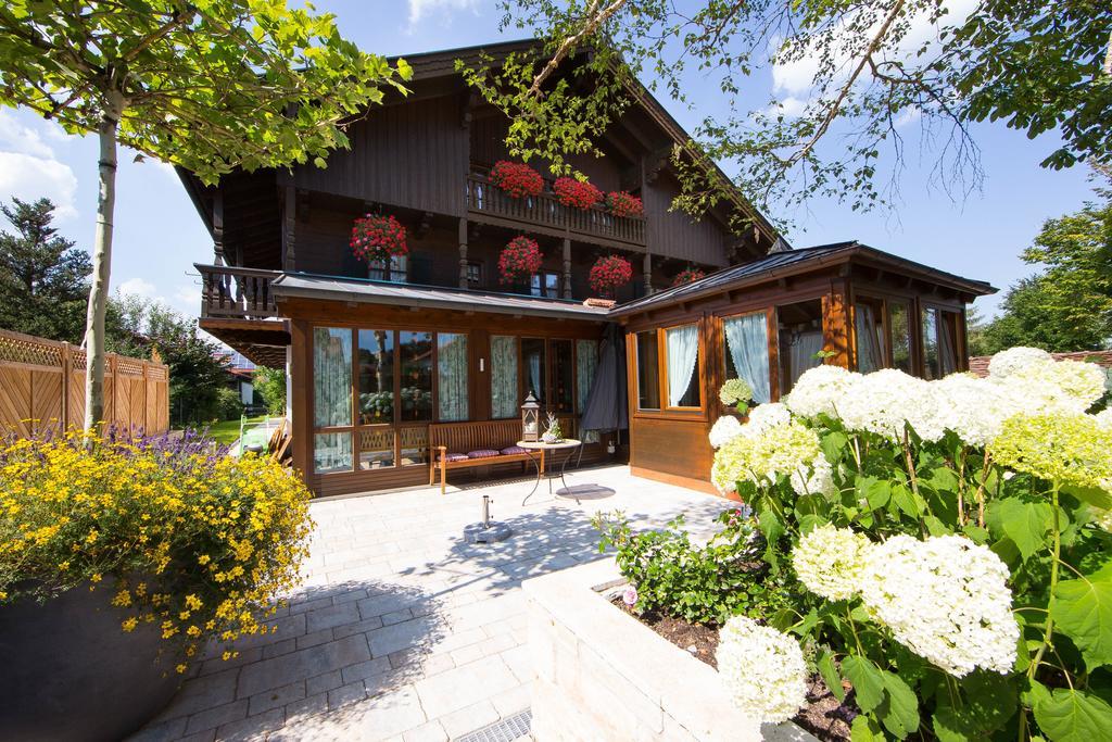 Pension Ludwig Thoma Otterfing Exterior photo